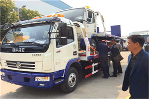 印江汽车道路救援拖车价格